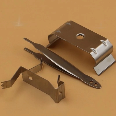 Direct leveren Precision Hardware Products in roestvrij staal met aangepaste metalen clips