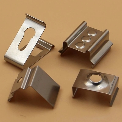 Direct leveren Precision Hardware Products in roestvrij staal met aangepaste metalen clips