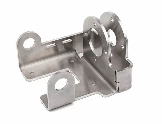 Op maat gemaakte stempende onderdelen van roestvrij staal voor precisie-hardwareproducten in fabrieken