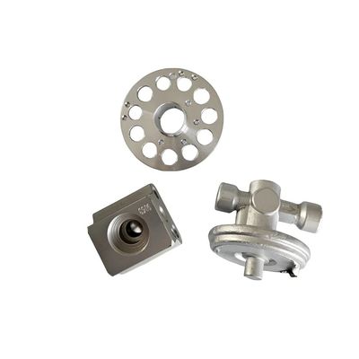 Precision cold forging service voor onderdelen van koolstoflegeringsstaal in fabrieken OEM-onderdelen