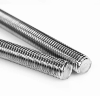 Direct geleverde volle schroefstaaf voor OEM-CNC-hardwaredeeltjes door stemproces