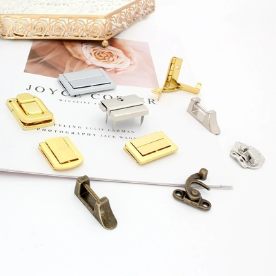 OEM CNC-hardware Kleine ovale twistlock-hardware met stemproces