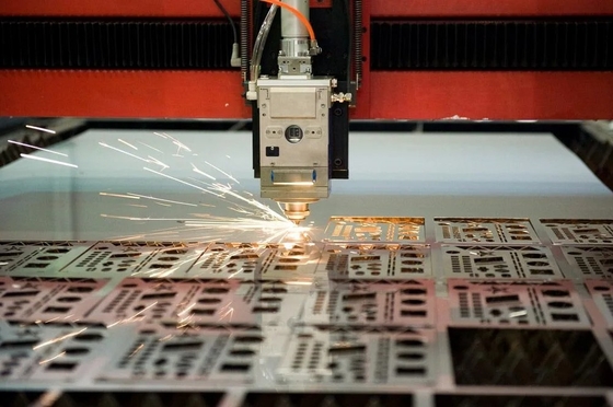 Vervaardiging van roestvrij staalplaten voor OEM-CNC-hardwarecomponenten